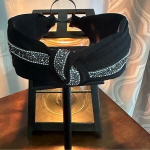 HEADBAND BLACK AND GUNMETAL LOOK BEAUTIFUL 🖤🩶